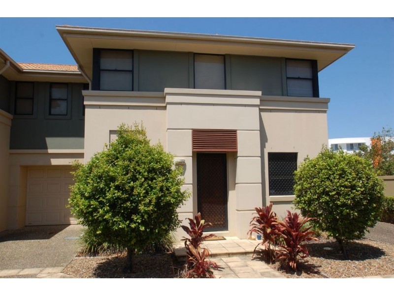 11/1 Pine Valley Dr, Robina QLD 4226