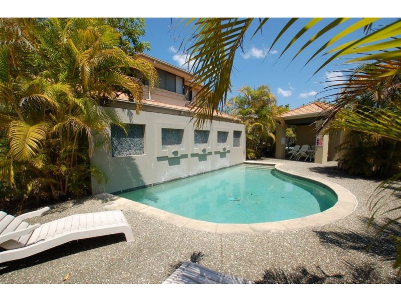 11/1 Pine Valley Dr, Robina QLD 4226
