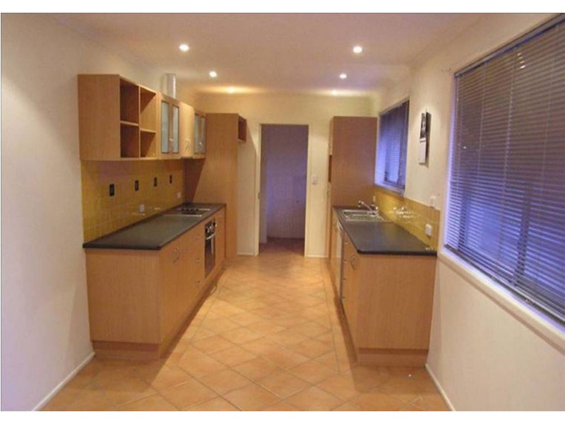 13 Verdichio Dr, Mermaid Waters QLD 4218