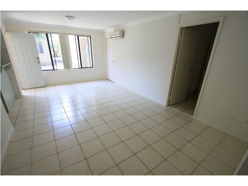 2/53 Duet Dr, Mermaid Waters QLD 4218