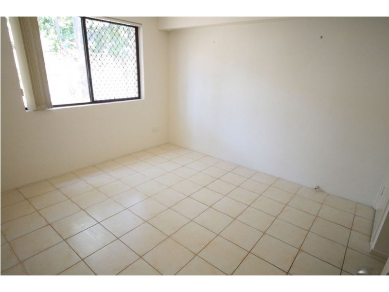 2/53 Duet Dr, Mermaid Waters QLD 4218