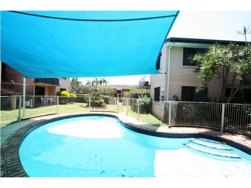 2/53 Duet Dr, Mermaid Waters QLD 4218
