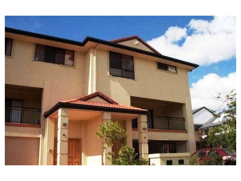 2/18 Mulgrave Ct, Varsity Lakes QLD 4227
