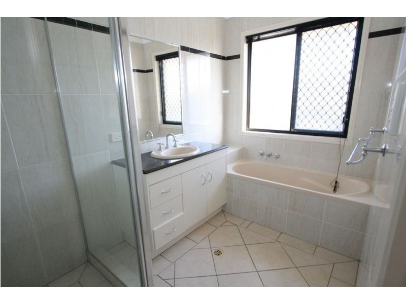 2/18 Mulgrave Ct, Varsity Lakes QLD 4227