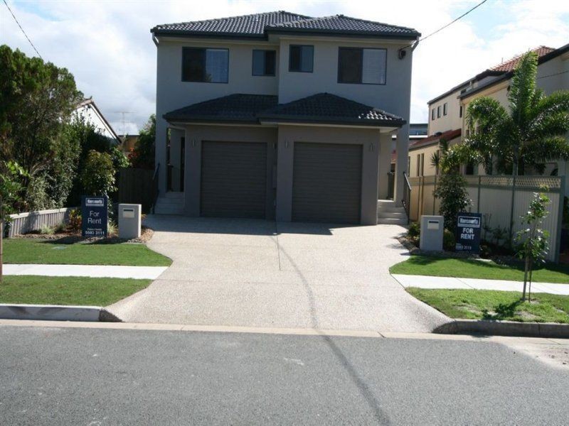 2/14 Evandale Crescent, Miami QLD 4220