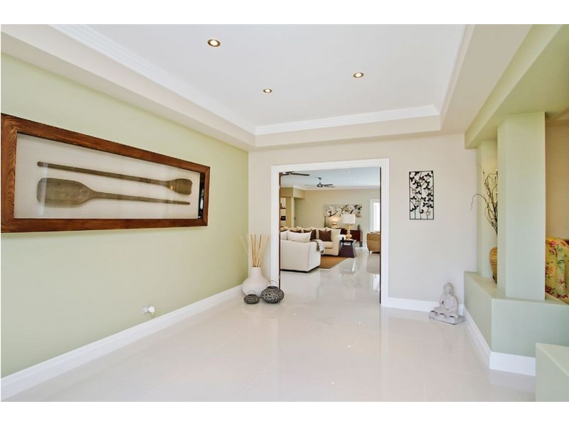 30 Kirralee Dr, Robina QLD 4226