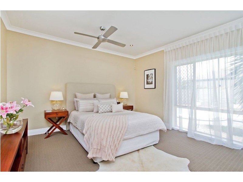 30 Kirralee Dr, Robina QLD 4226
