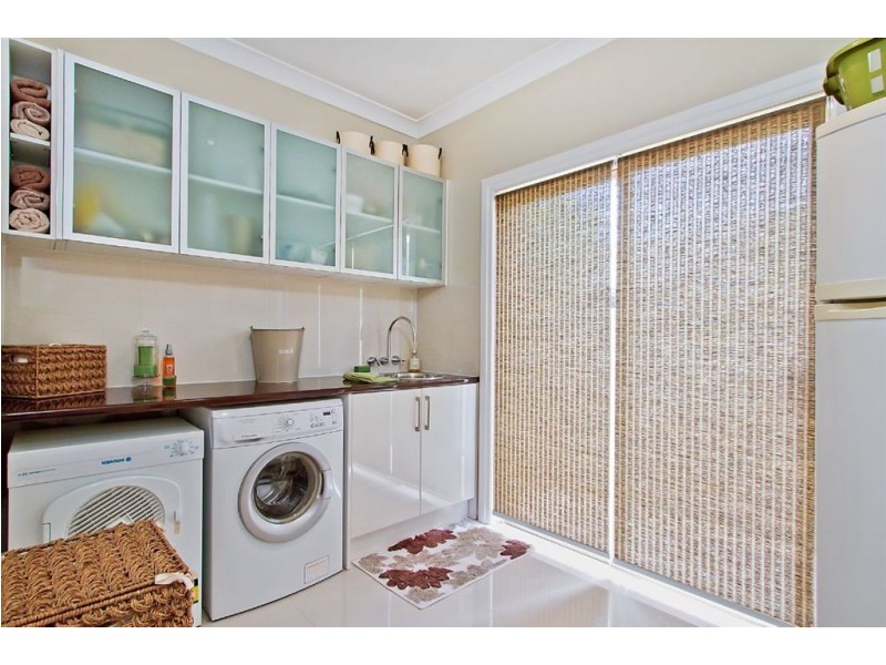 30 Kirralee Dr, Robina QLD 4226