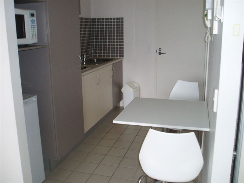 411/25 Lake Orr Dr, Robina QLD 4226