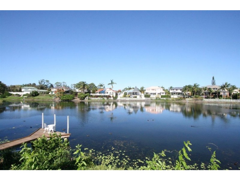 3 Malanda Place, Robina QLD 4226
