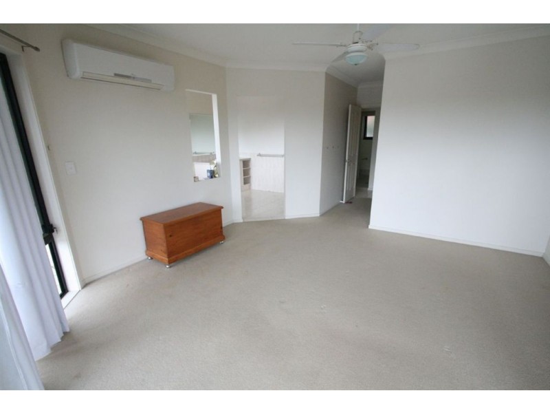 3 Malanda Place, Robina QLD 4226