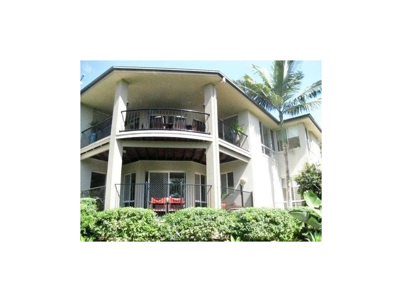 . Coral Coast Dr, Tallai QLD 4213