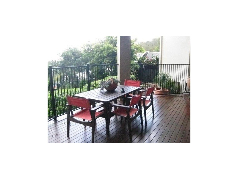 . Coral Coast Dr, Tallai QLD 4213