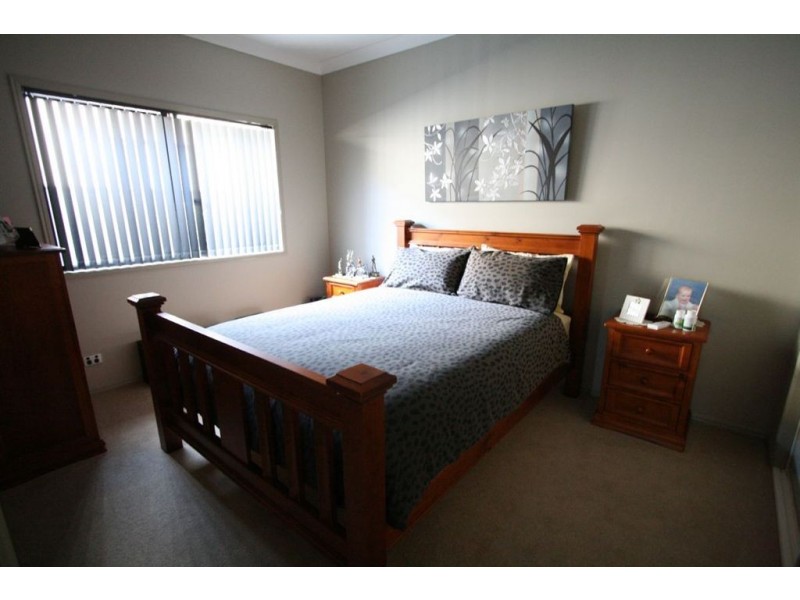 35 Palma Crescent, Varsity Lakes QLD 4227