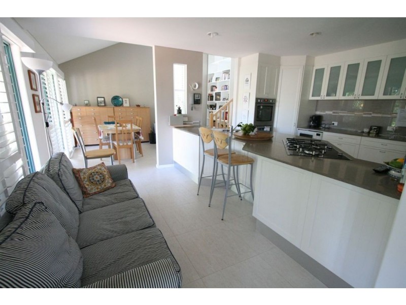 . Doncaster Court, Robina QLD 4226