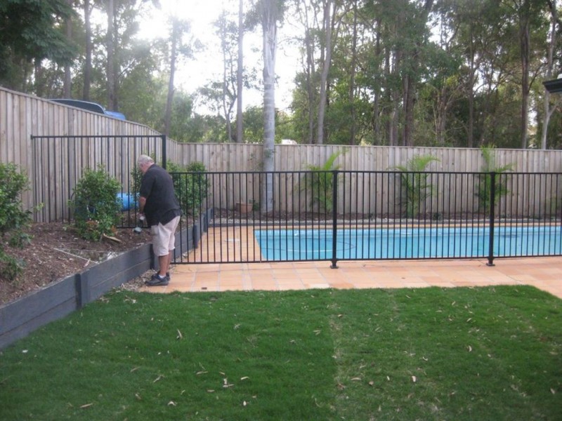 27 Manly Dr, Robina QLD 4226