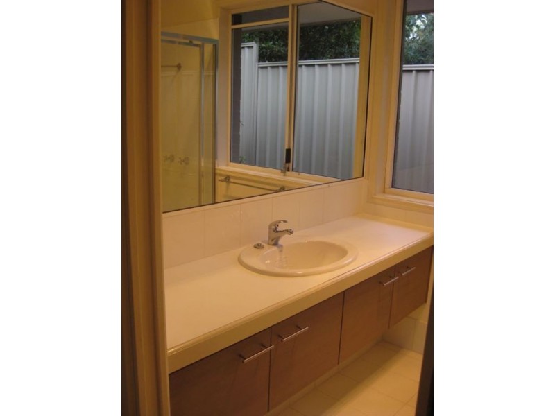 27 Manly Dr, Robina QLD 4226