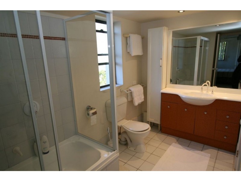 8/25 Commerce Dr, Robina QLD 4226