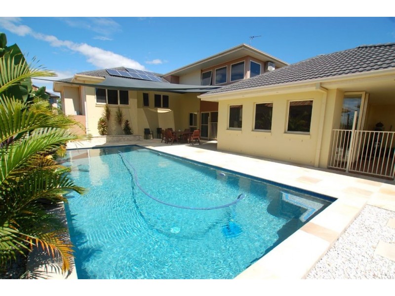 25 Gerona Cct, Varsity Lakes QLD 4227