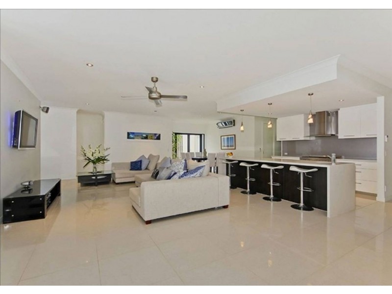 17 Castello Cct, Varsity Lakes QLD 4227