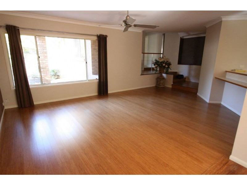 16 Chantilly Pl, Robina QLD 4226