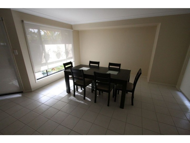 4 Ellis Dr, Mudgeeraba QLD 4213