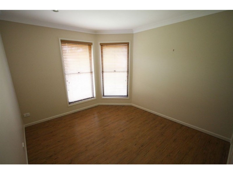 4 Ellis Dr, Mudgeeraba QLD 4213