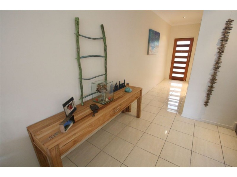 4/26 Castello Cct, Varsity Lakes QLD 4227