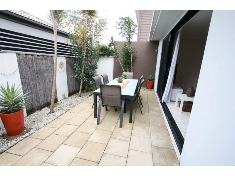 4/26 Castello Cct, Varsity Lakes QLD 4227