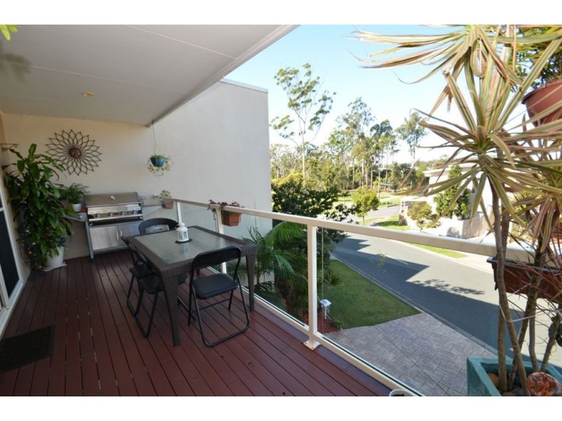 1/64 Bayswater Av, Varsity Lakes QLD 4227