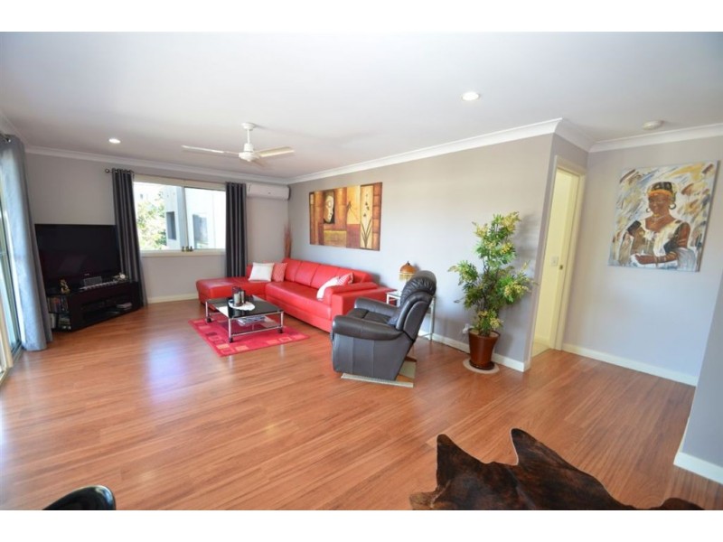 1/64 Bayswater Av, Varsity Lakes QLD 4227