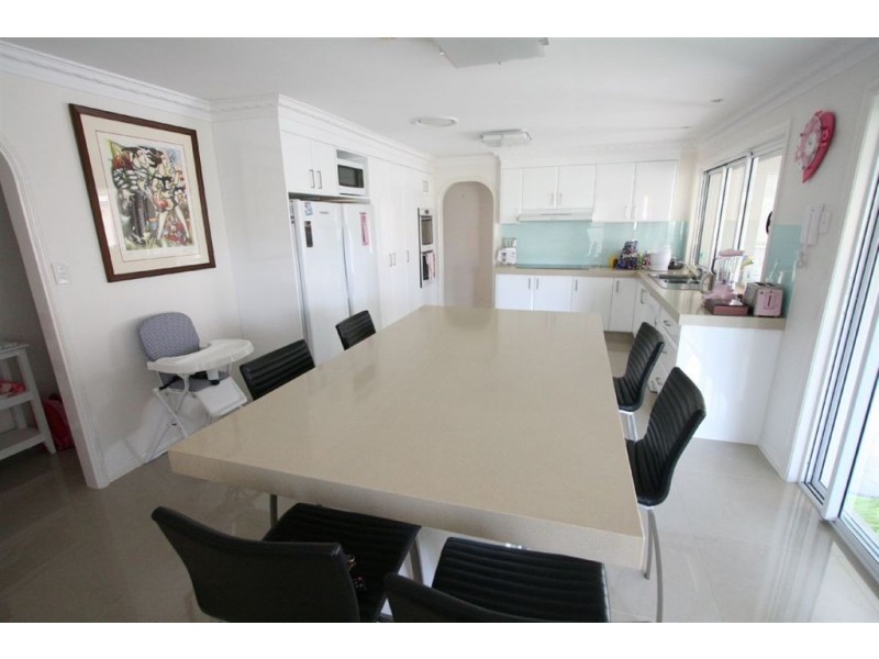 19 Newport Dr, Robina QLD 4226
