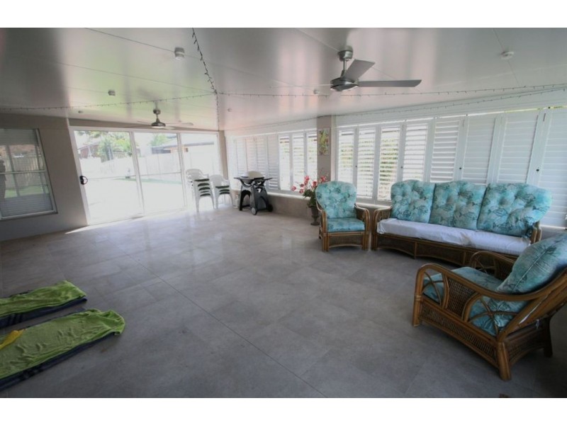 19 Newport Dr, Robina QLD 4226