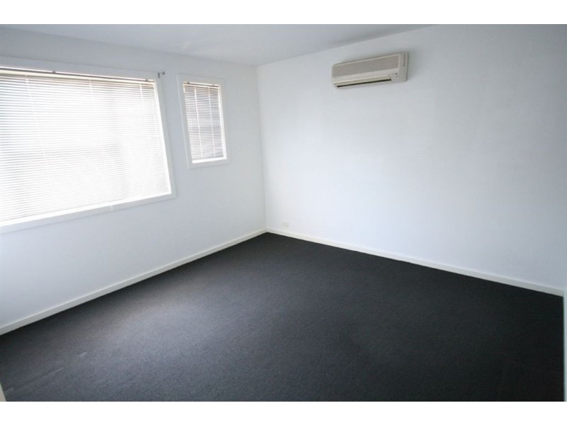 13 Shorehaven Place, Varsity Lakes QLD 4227