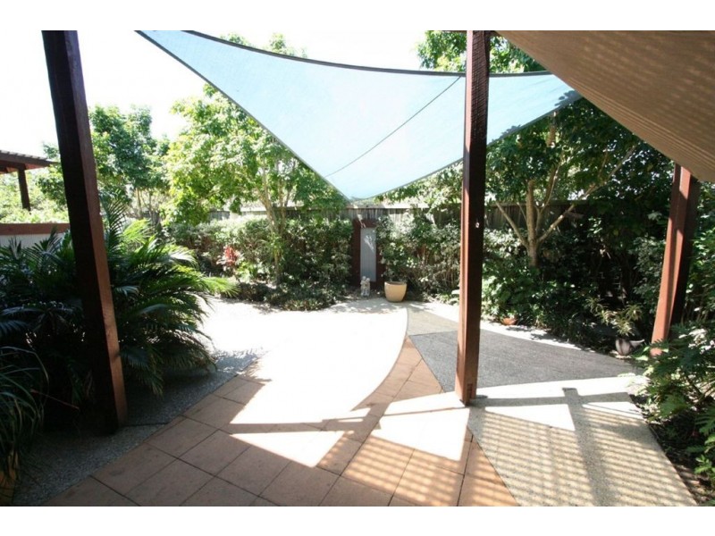 13 Shorehaven Place, Varsity Lakes QLD 4227