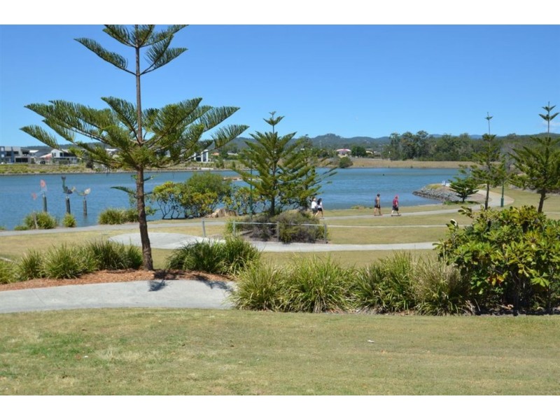 2/34 North Shore Av, Varsity Lakes QLD 4227