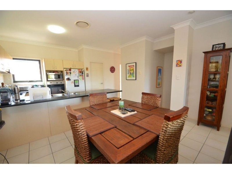 2/34 North Shore Av, Varsity Lakes QLD 4227