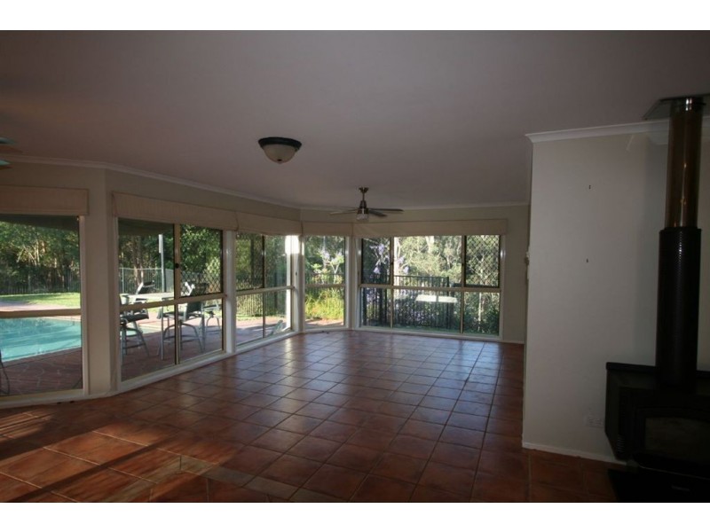 6 Thomas Duncan Crt, Worongary QLD 4213