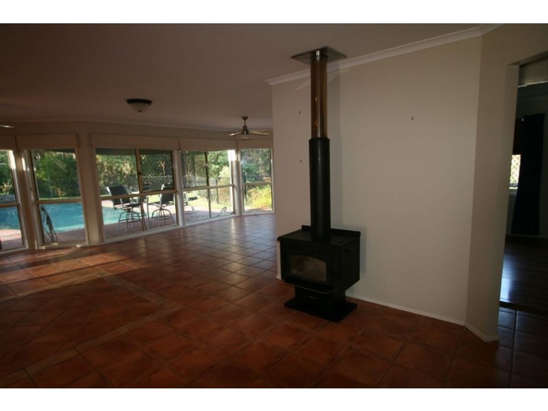 6 Thomas Duncan Crt, Worongary QLD 4213