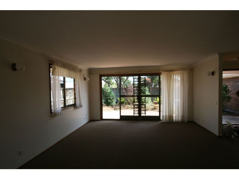 9 Pipit Pde, Burleigh Waters QLD 4220