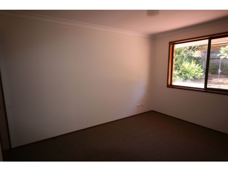 9 Pipit Pde, Burleigh Waters QLD 4220