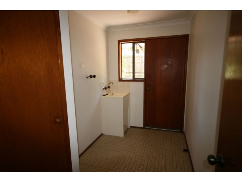 9 Pipit Pde, Burleigh Waters QLD 4220