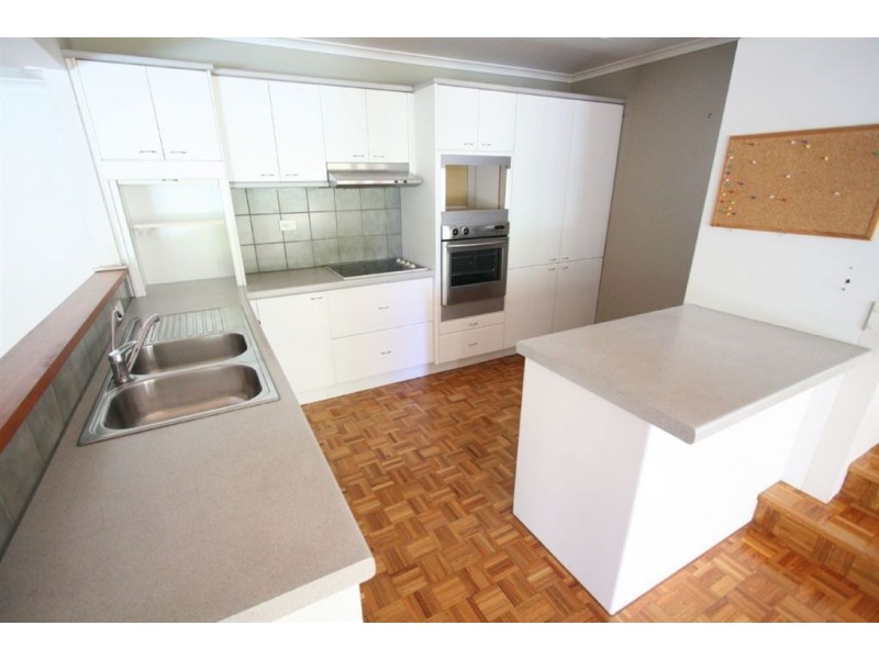 7 Banff Ct, Robina QLD 4226