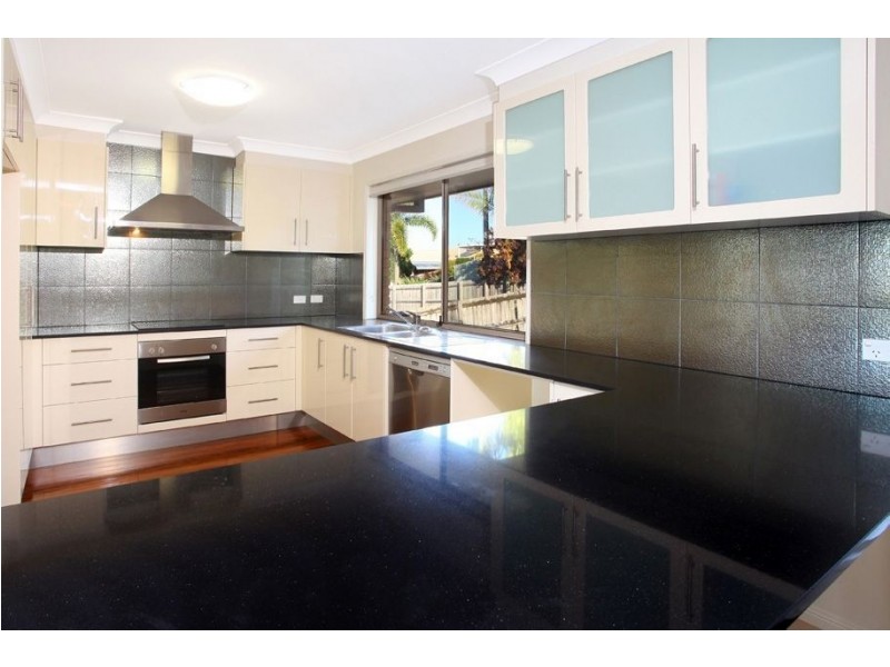 52 Armstrong Way, Highland Park QLD 4211