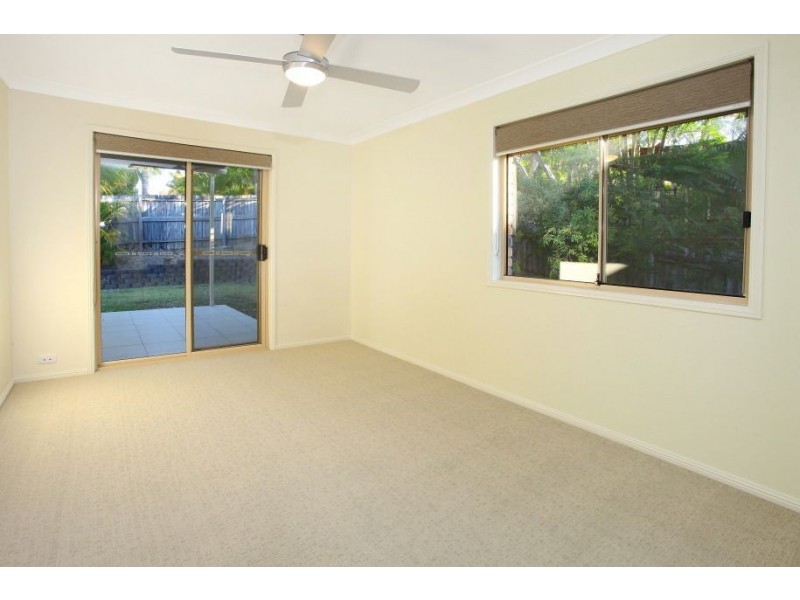 52 Armstrong Way, Highland Park QLD 4211
