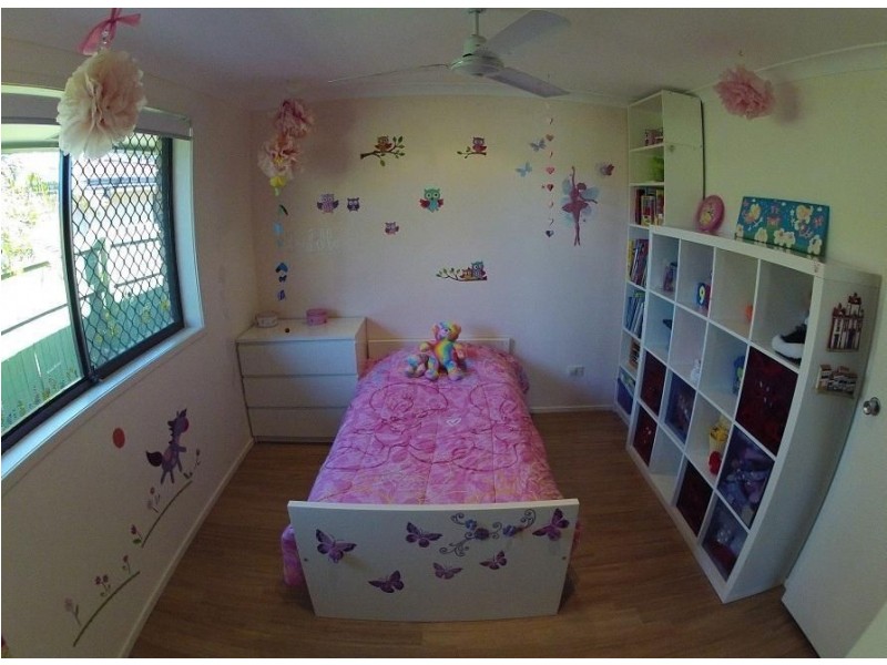 10 Keppel Crt, Mermaid Waters QLD 4218