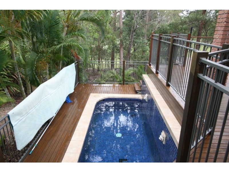 17 Pine Valley Dr, Robina QLD 4226