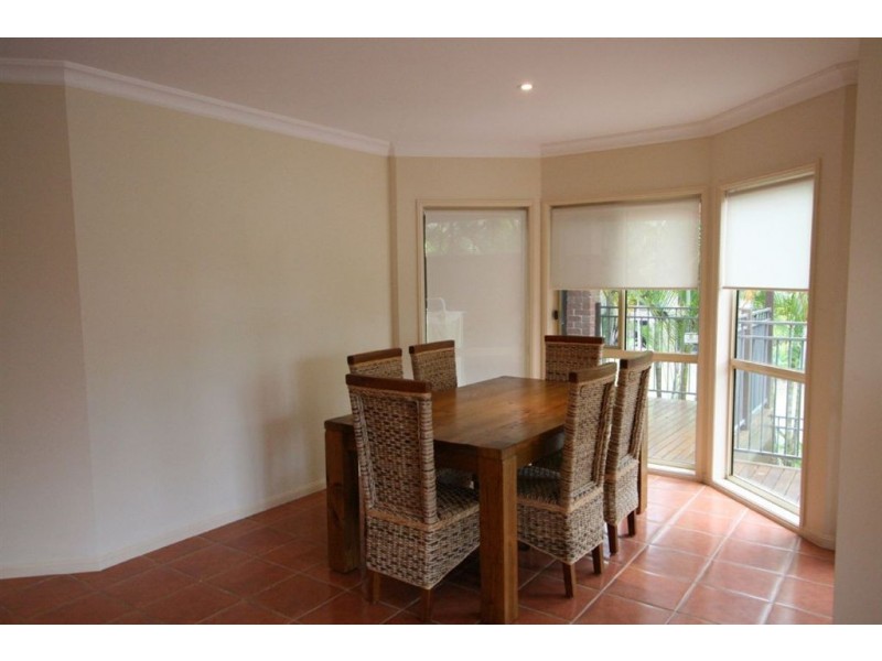 17 Pine Valley Dr, Robina QLD 4226