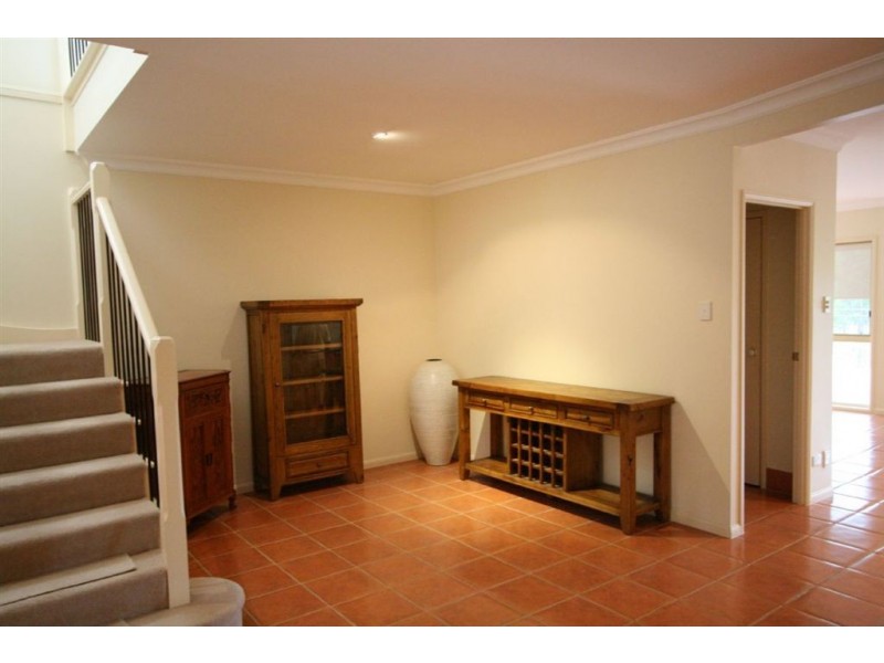 17 Pine Valley Dr, Robina QLD 4226