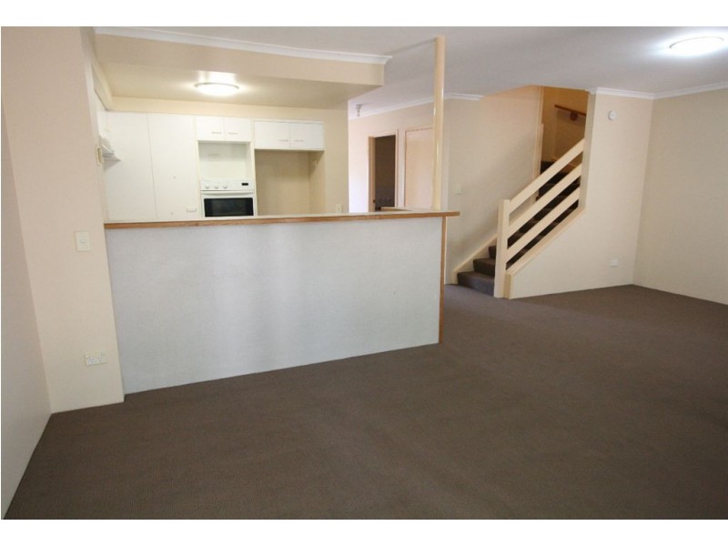 3/1 University Dr, Robina QLD 4226